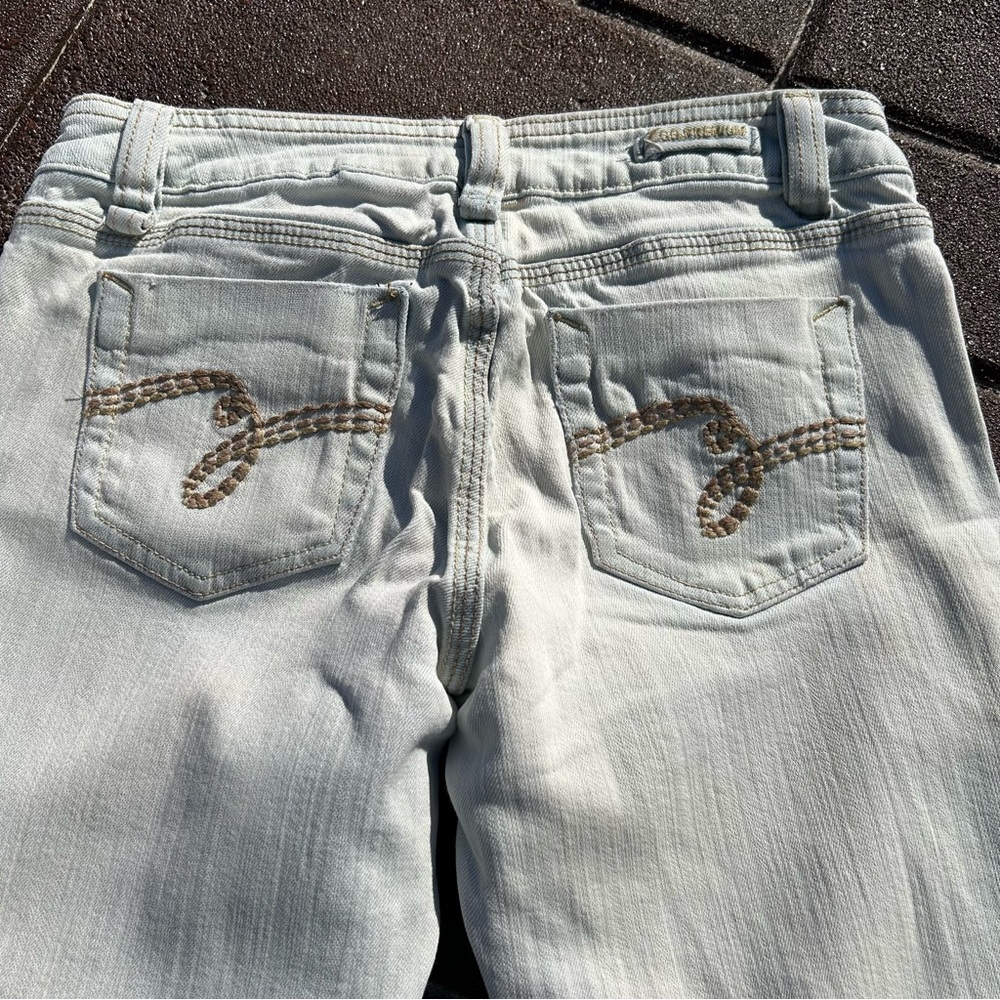 ZCO Women’s Light Wash Boot Cut Jeans - Picture 7 of 8
